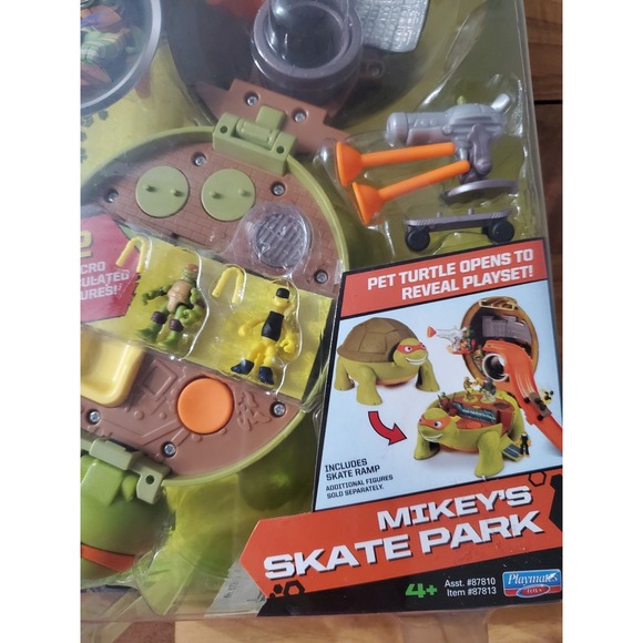 TMNT MICRO MUTANTA MIKEY'S SKATE PARK Playset 2016 - Picture 2 of 9